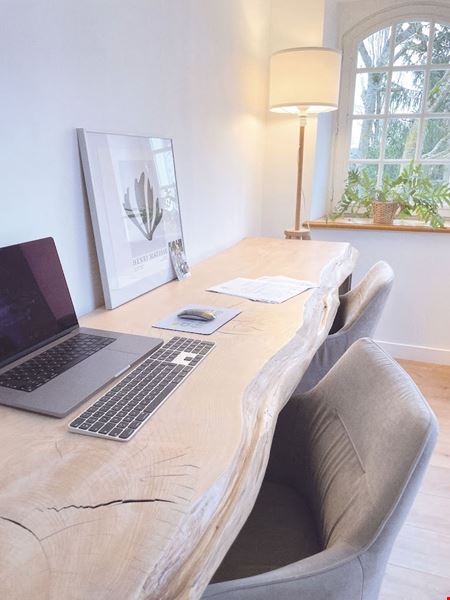 Preview of À la fraîche Office space for Rent in Auteuil le Roi