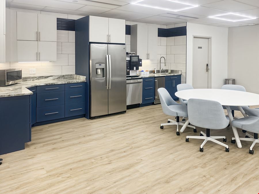 Regus - Hampton - Frontage Rd