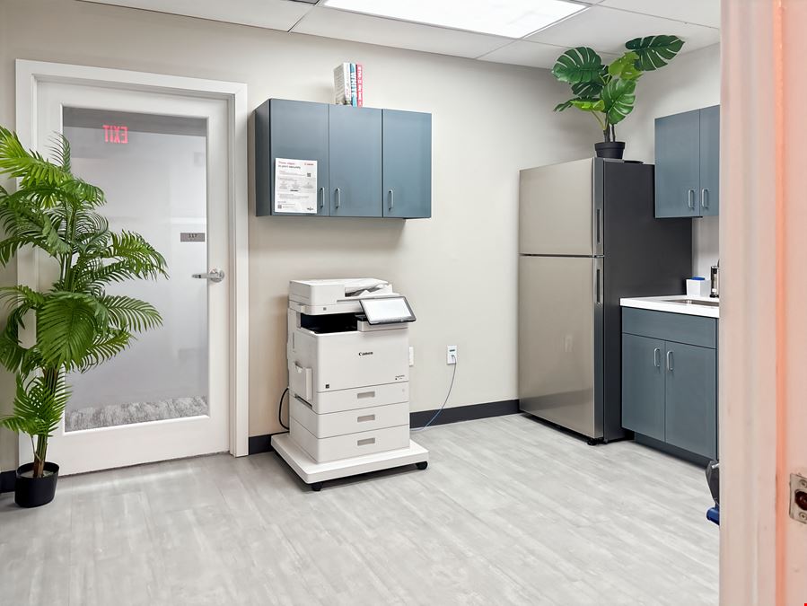 FL, Fort Lauderdale- 100 N. Federal Highway