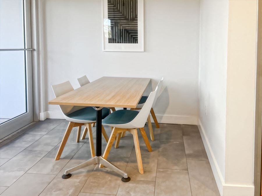 Regus - Neptune Beach - Marsh Point Rd