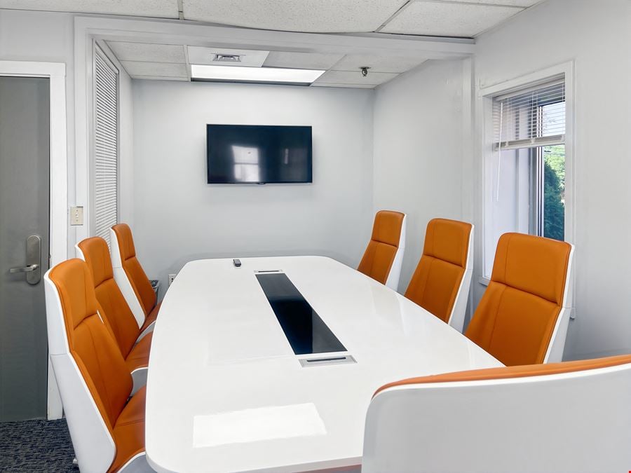 Regus - East Hartford - Tolland St