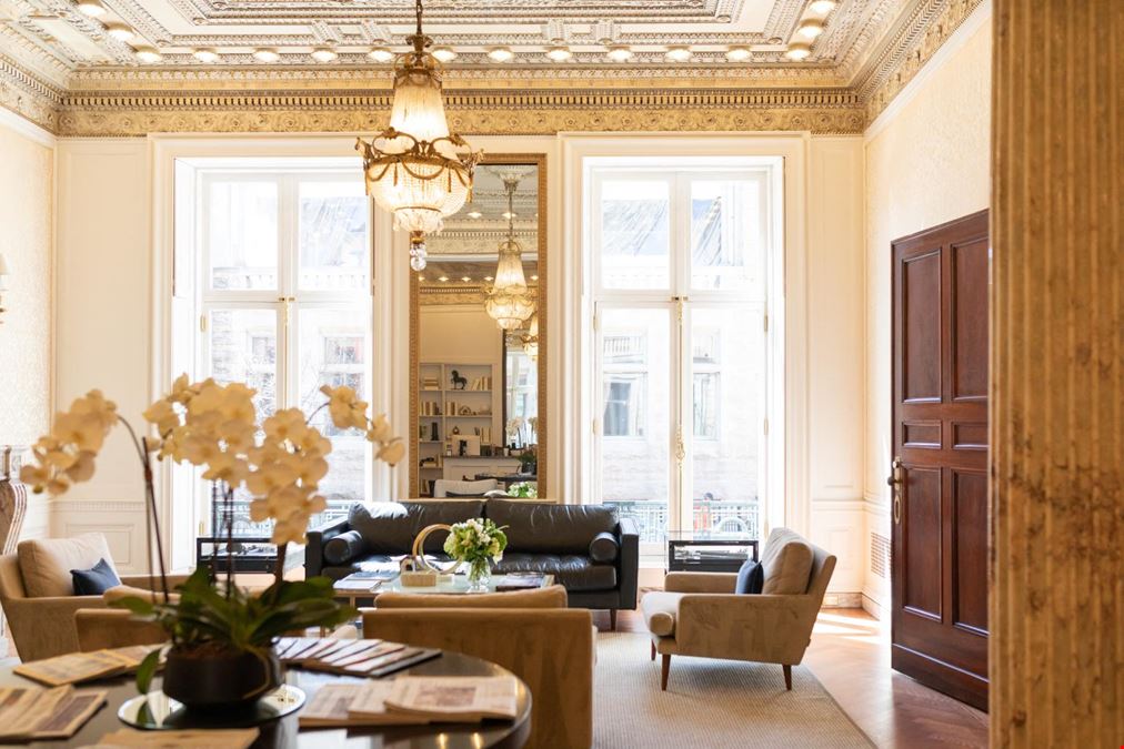 City House - Six East Eager