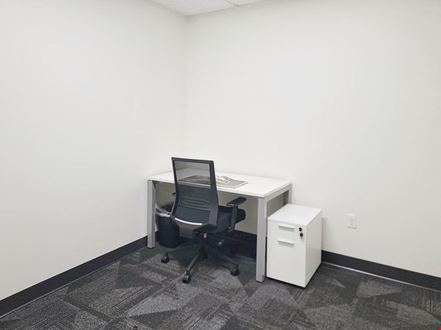 WA, Issaquah - NE Gilman Blvd