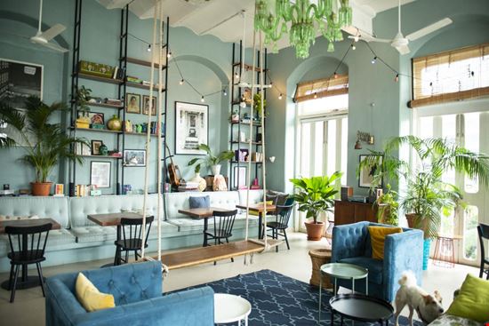 Preview of Ministry Of New Office space for Rent in Mumbai