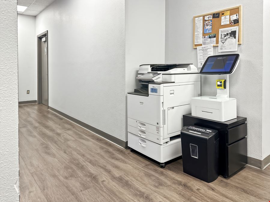 Regus - Albuquerque - Riverside Plaza Ln