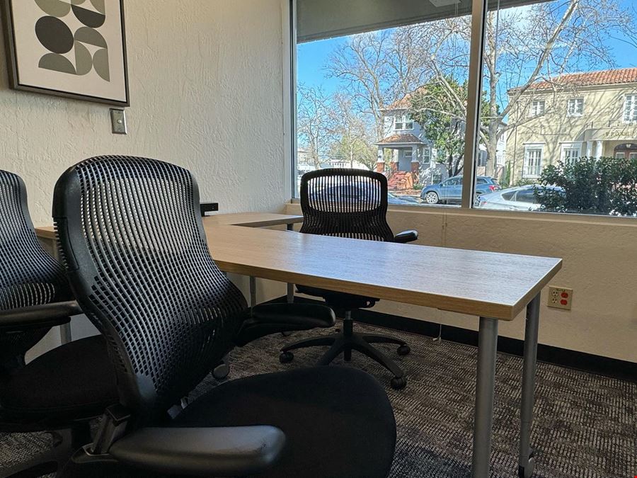Window Private Office