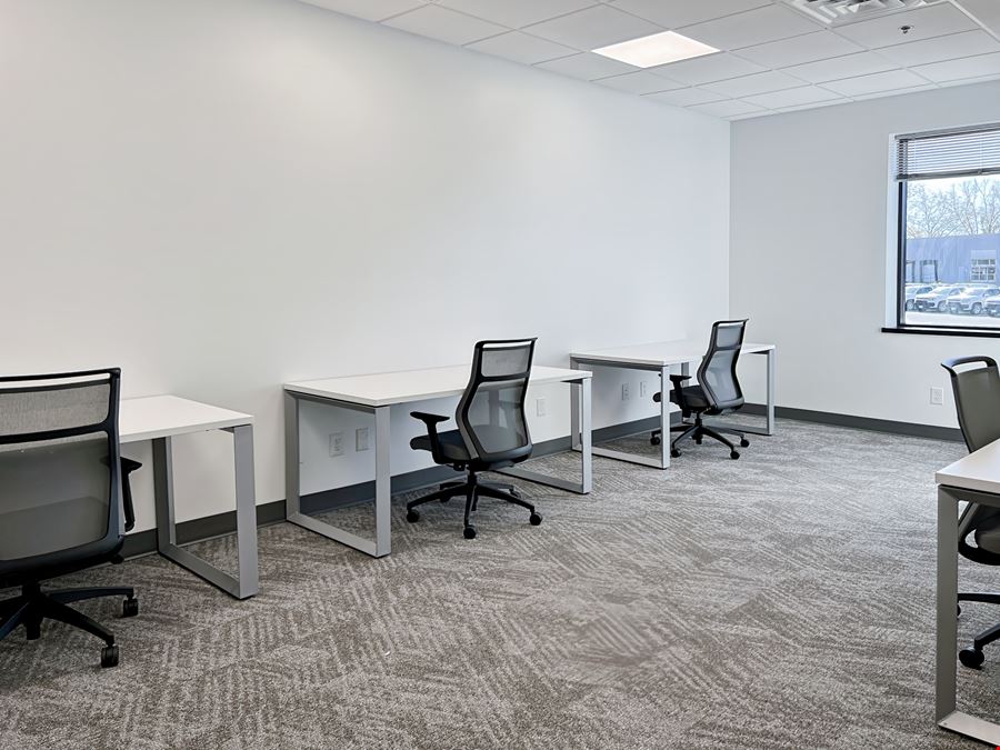 MI, Grand Rapids - Broadmoor Ave