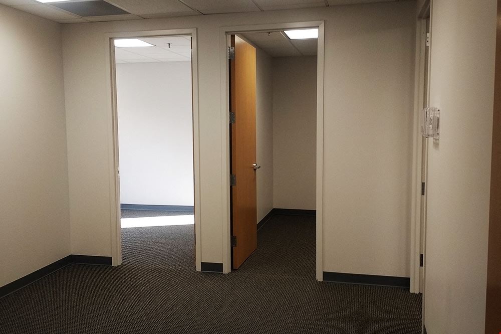 Workstyle Flexible Spaces - 3205-3231 North Wilke Road