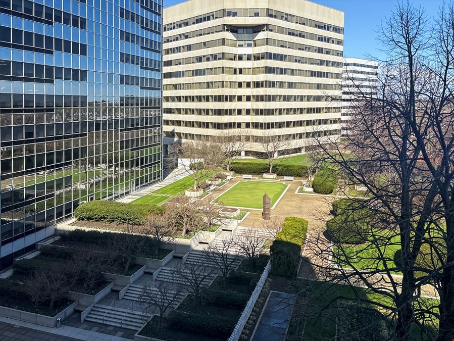Regus - Stamford - One Plaza