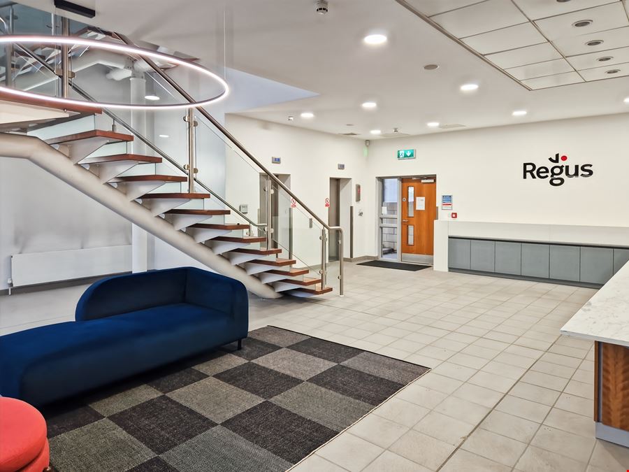 Regus - Linenhill House