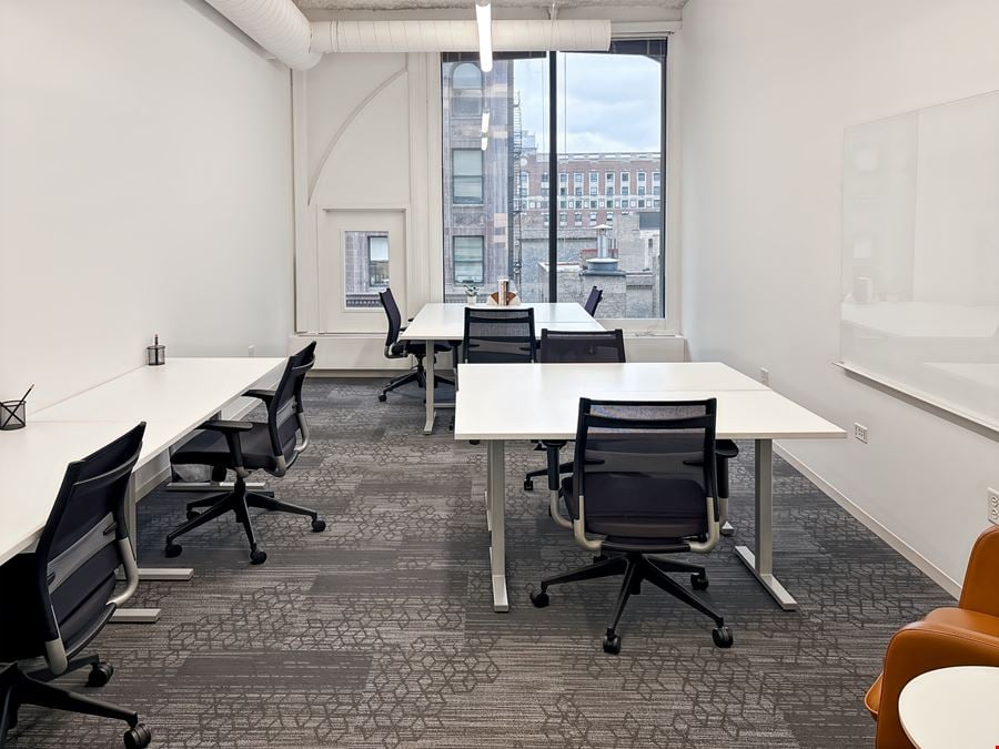 Spaces - Chicago- 1 N State Street