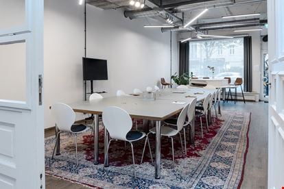 THE GATE BERLIN - PIANO ROOM