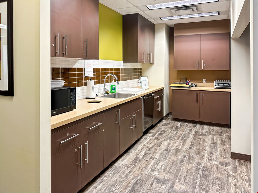 SK, Regina - City Centre - Royal Bank Building