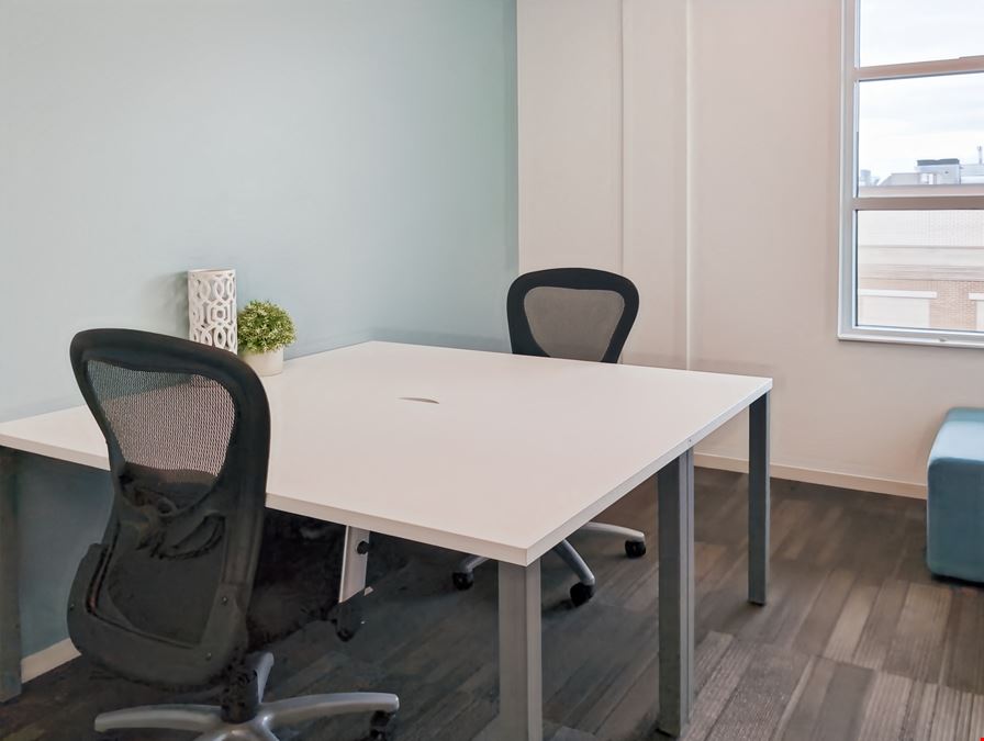 TX, Bee Cave - Hill Country Galleria