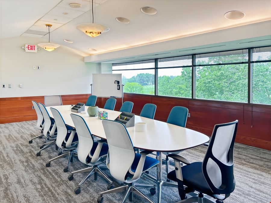 MI, Ann Arbor - Frank Lloyd Wright Dr