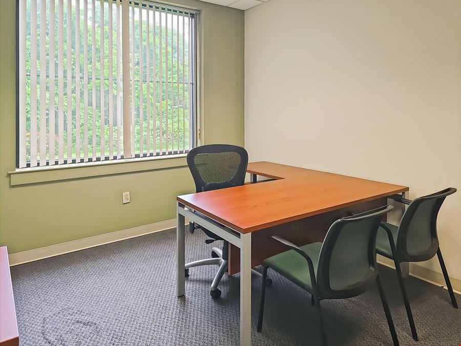 Regus - Knoxville - Cedar Bluff