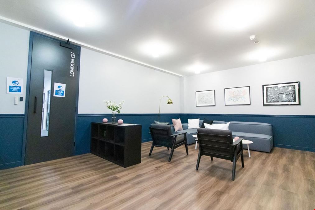 Kitt - Crane Building