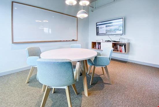 BC, Vancouver - 525 West 8th Avenue