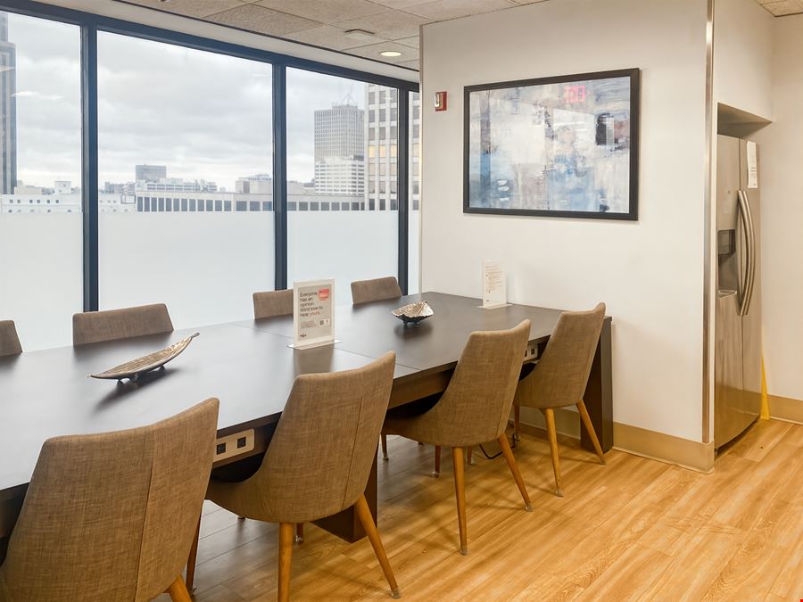 LA, New Orleans - St Charles and Poydras