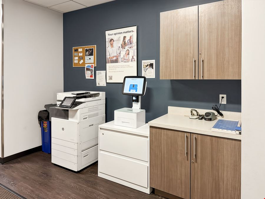 Regus - Phoenix - The Peak