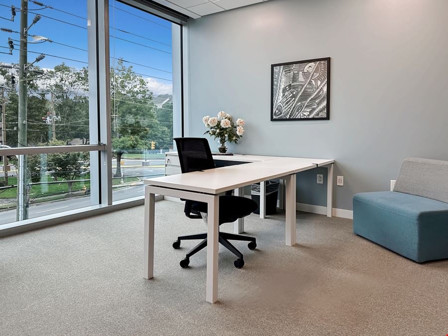 NC, Raleigh - Spaces Crabtree Terrace