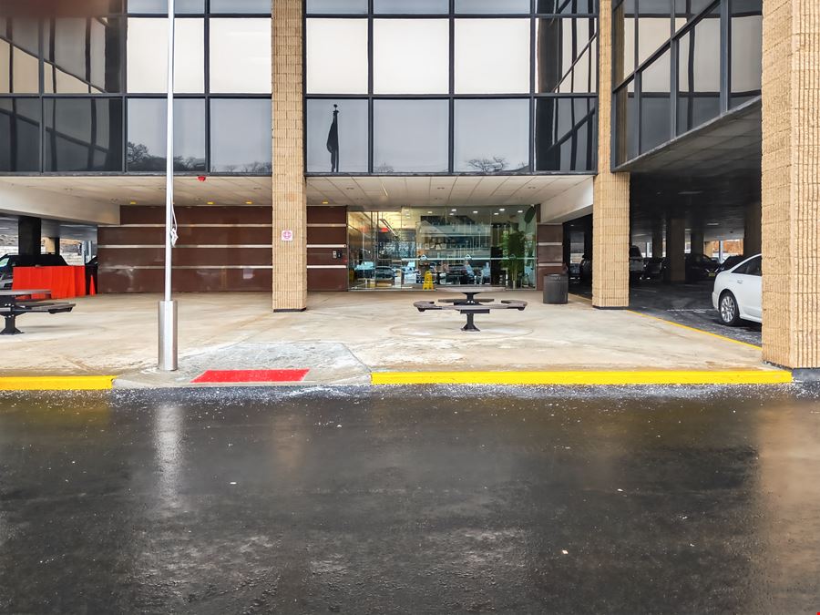 Regus - Short Hills - 830 Morris Turnpike