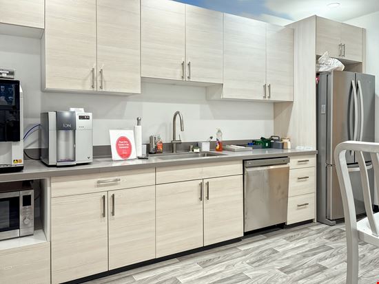 CA, Palo Alto - Page Mill Rd