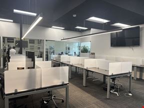 Nomad Desk 10