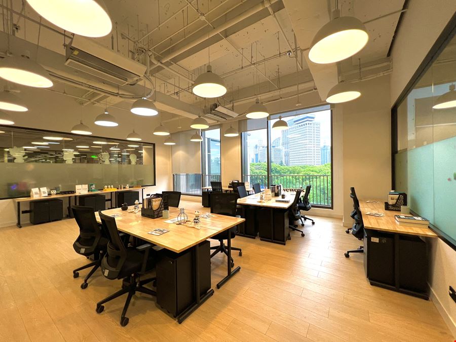 Shanghai Plaza - No. 138 Huaihai Middle Road