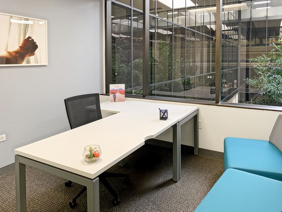 Regus - Centennial - Chester St