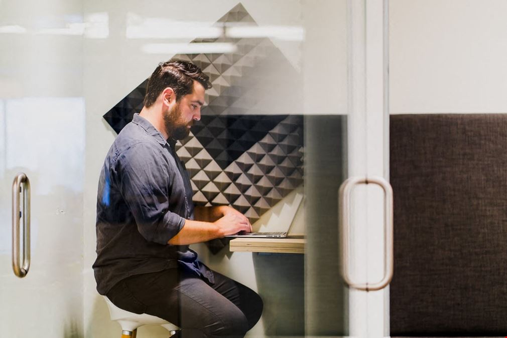 Launch Coworking Space - Southside