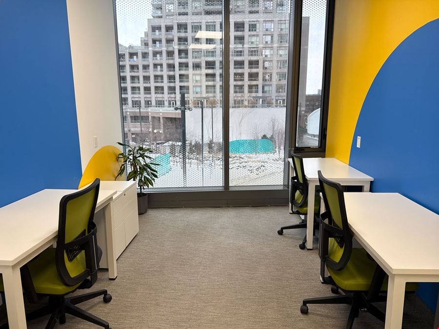 ON, Toronto - Wellesley Street West