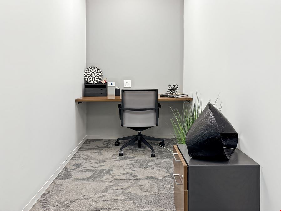 Regus - Vernon Hills - Lakeview Pky