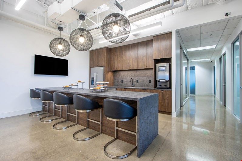 MB2 - Manhattan Beach Towers California