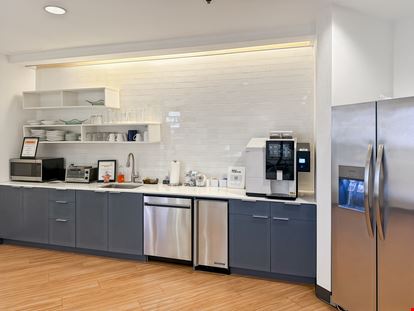 Regus - Las Vegas - Howard Hughes Parkway