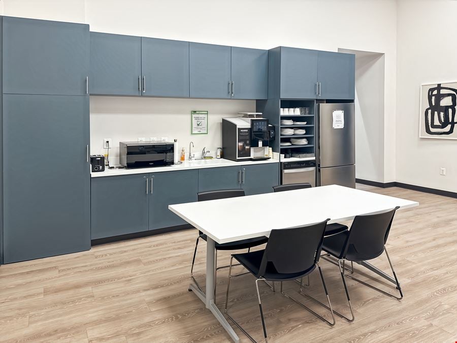Regus - Wilmington - N Market St