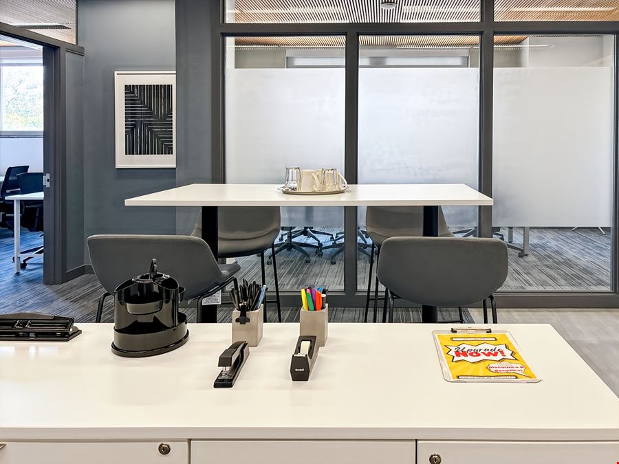 IA, Des Moines - Grand Ave