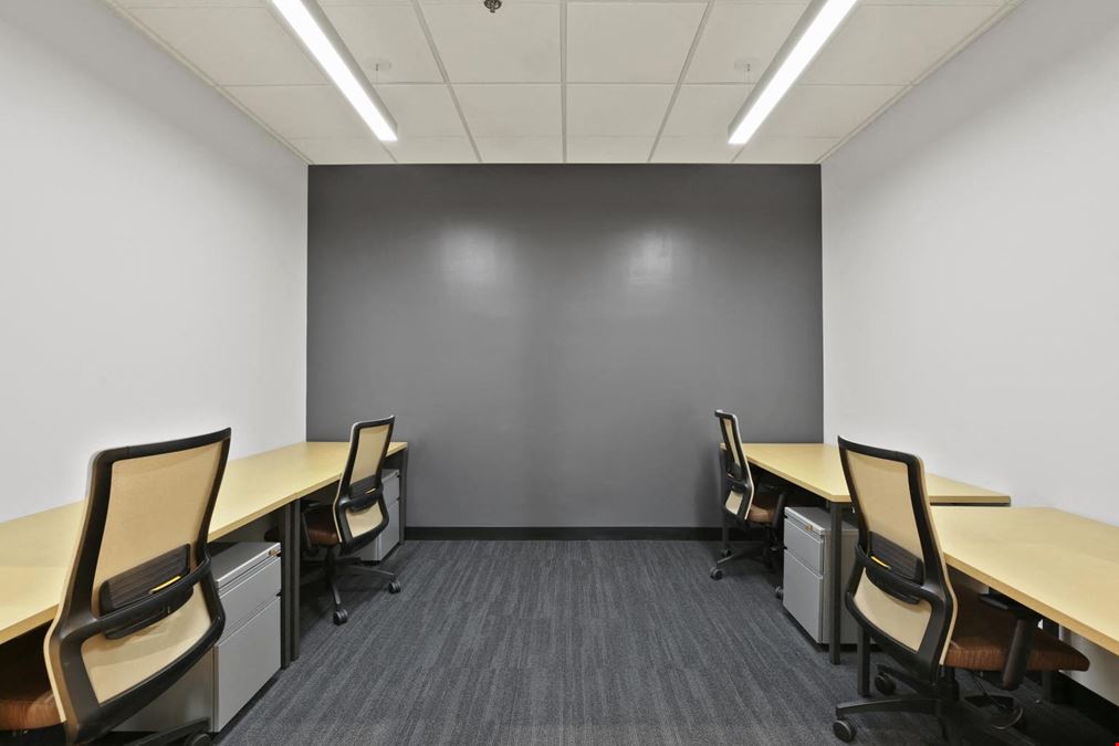 4 Person Day Office