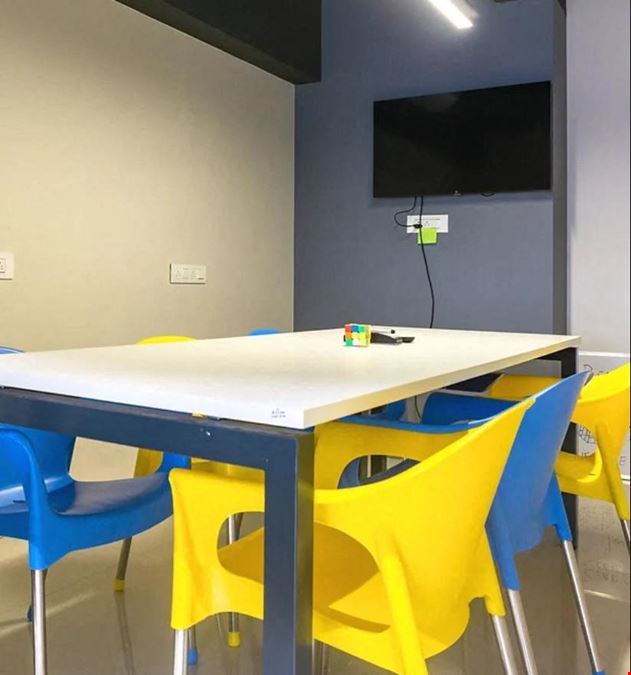 Solarium Business Center - CoStart