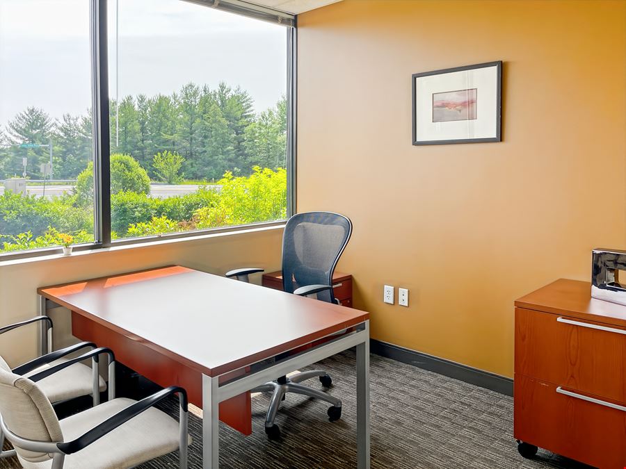 PA, Center Valley - Saucon Valley Plaza