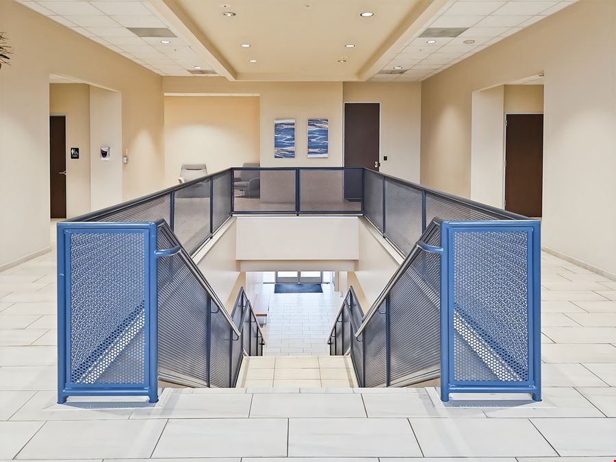 TX, Conroe - Woodland Square Blvd