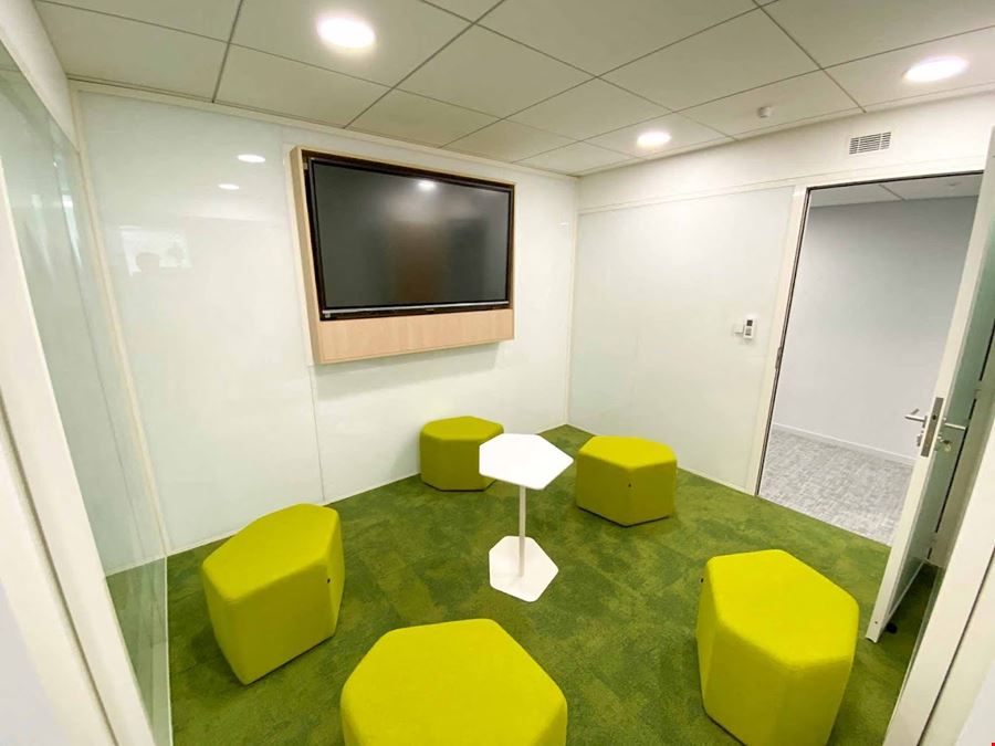 Hiptown Pont de Sèvres