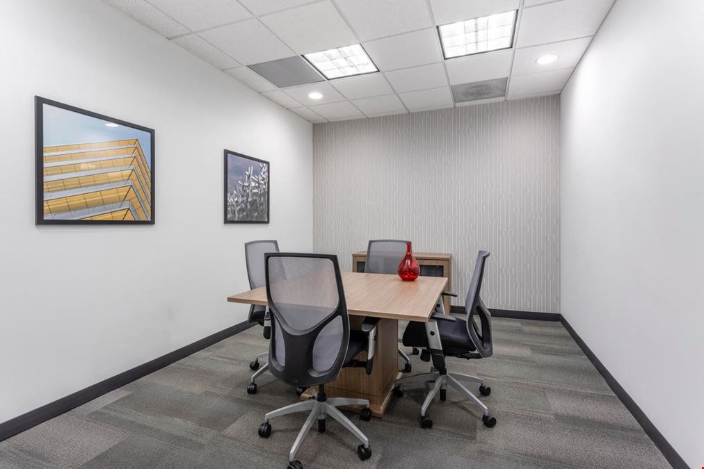 FL, Miami Airport - Blue Lagoon