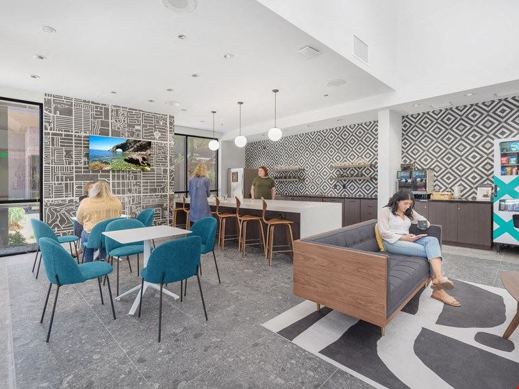 Expansive Coworking Lounge