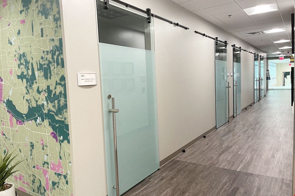 Workstyle Flexible Spaces - 1840 Pyramid Place