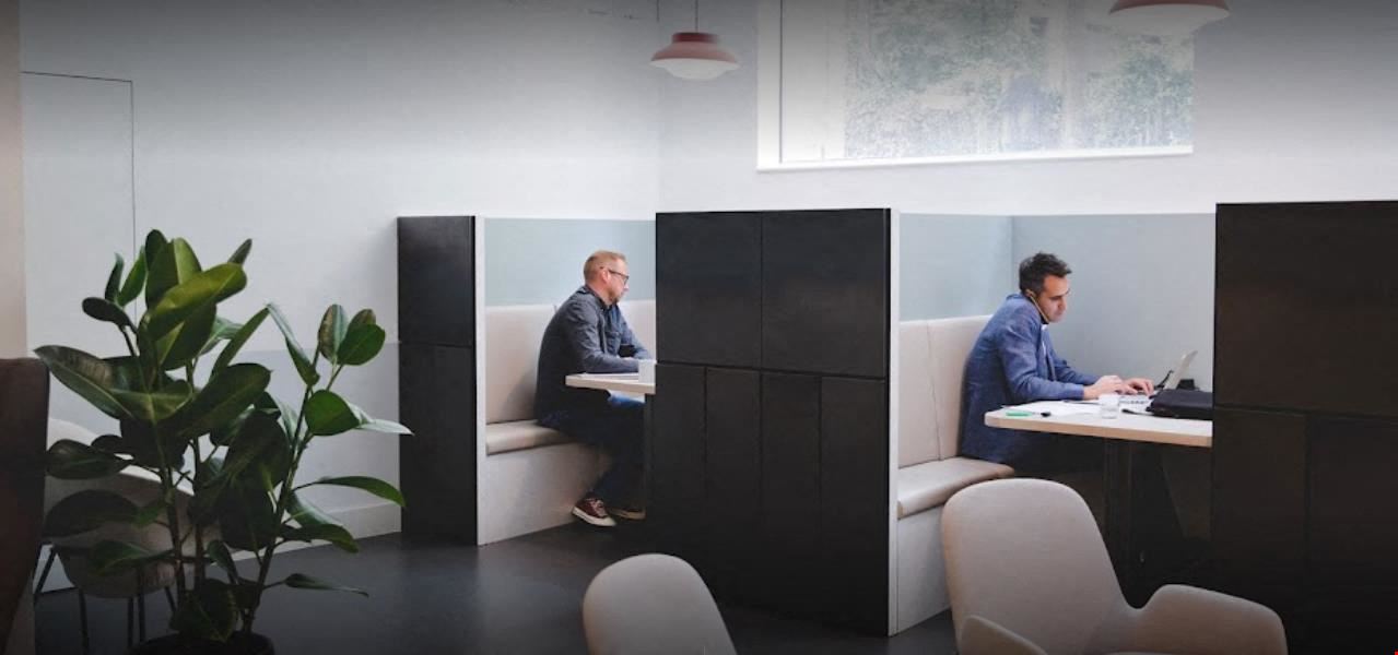 Fora - Lloyd's Avenue