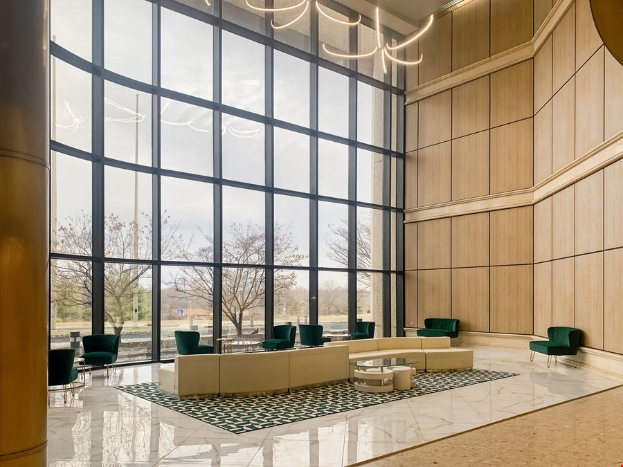 Regus - Hampton - Frontage Rd