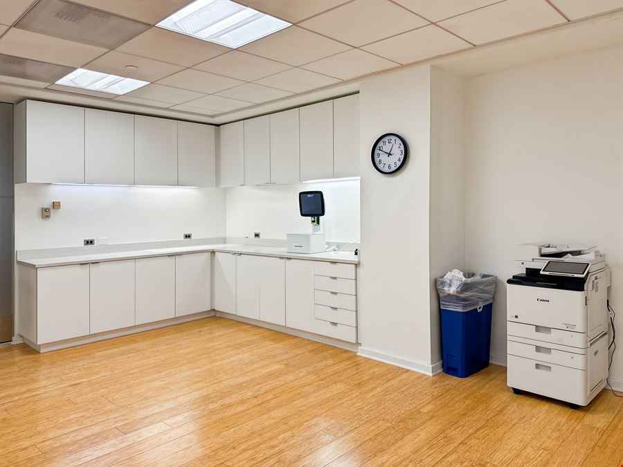 MD, Bethesda - Bethesda Metro Ctr