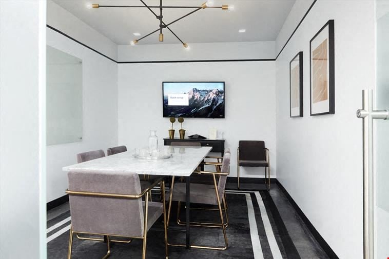 Pearl Conference Room