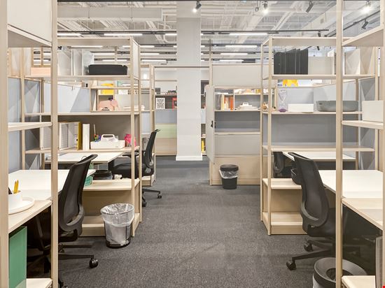 LA, Baton Rouge - 10202 Perkins Rowe